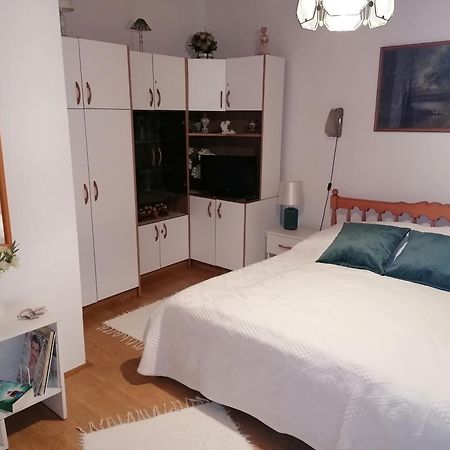 Magdi Apartman Balatonfured Luaran gambar