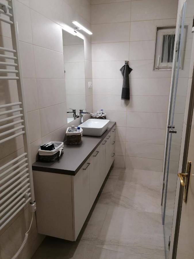 Magdi Apartman Balatonfured Luaran gambar