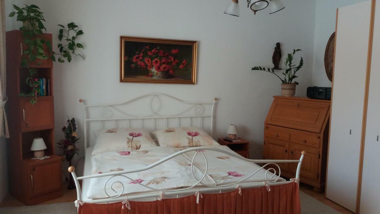 Magdi Apartman Balatonfured Luaran gambar
